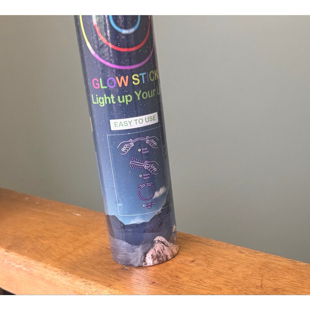100-Pack Multicolored 8” Glow Sticks with 100 Connectors